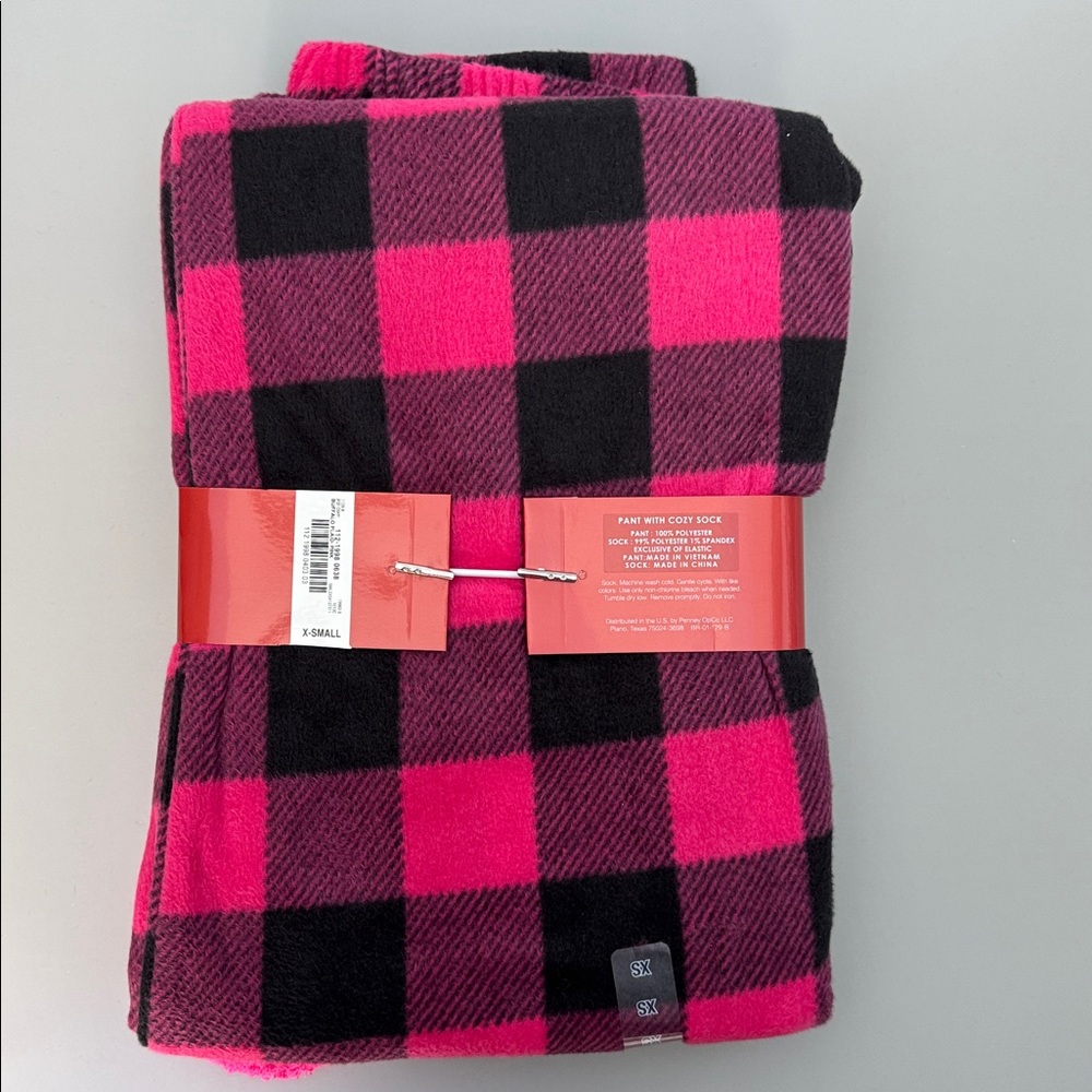 💜3/$15 Sleep Chic Pink and Black Plaid Pajama Pants and Cozy Socks NWT - Picture 2 of 7